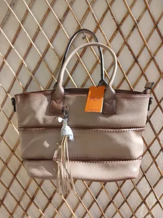 Bolso de mano Beige.