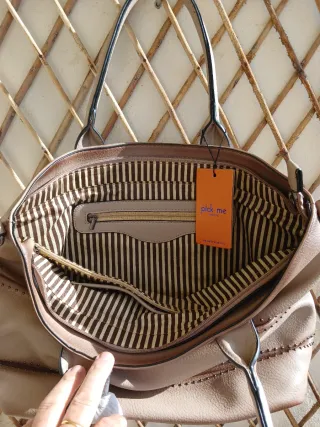 Bolso de mano Beige.