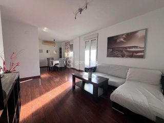 Piso en venta en Coria del Río