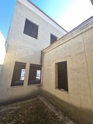 Casa adosada en venta en Moguer