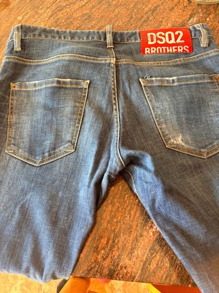 Pantalones vaqueros DSQUARED2