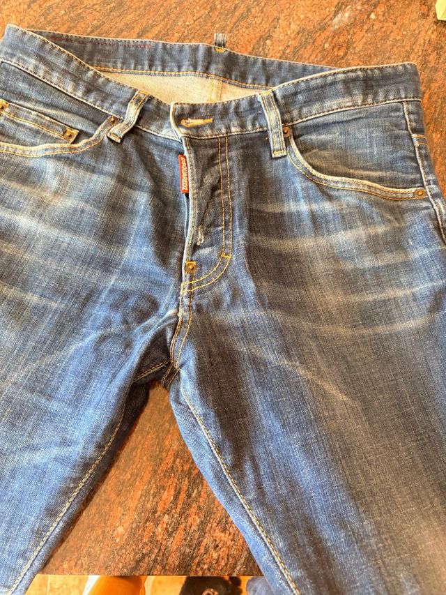 Pantalones vaqueros DSQUARED2