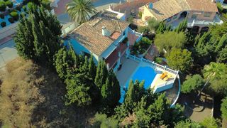 Chalet en venta en El Faro de Calaburra - Chaparral en Mijas