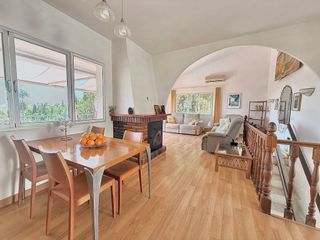 Chalet en venta en El Faro de Calaburra - Chaparral en Mijas