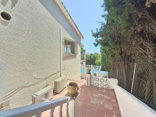 Chalet en venta en El Faro de Calaburra - Chaparral en Mijas