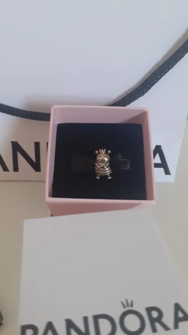 Charm Pandora Abeja Reina Corona Oro Plata