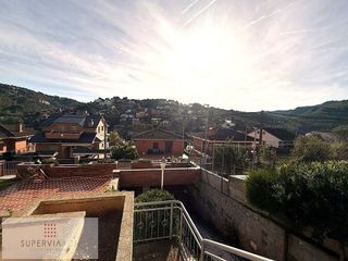 Chalet en venta en Vallirana