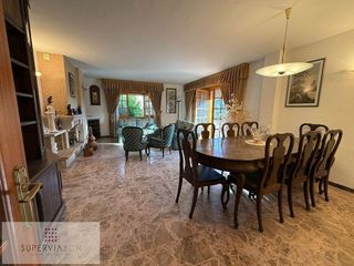 Chalet en venta en Vallirana