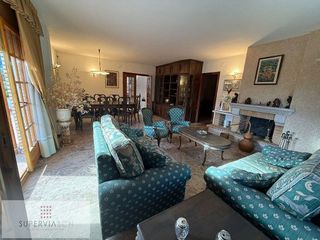 Chalet en venta en Vallirana