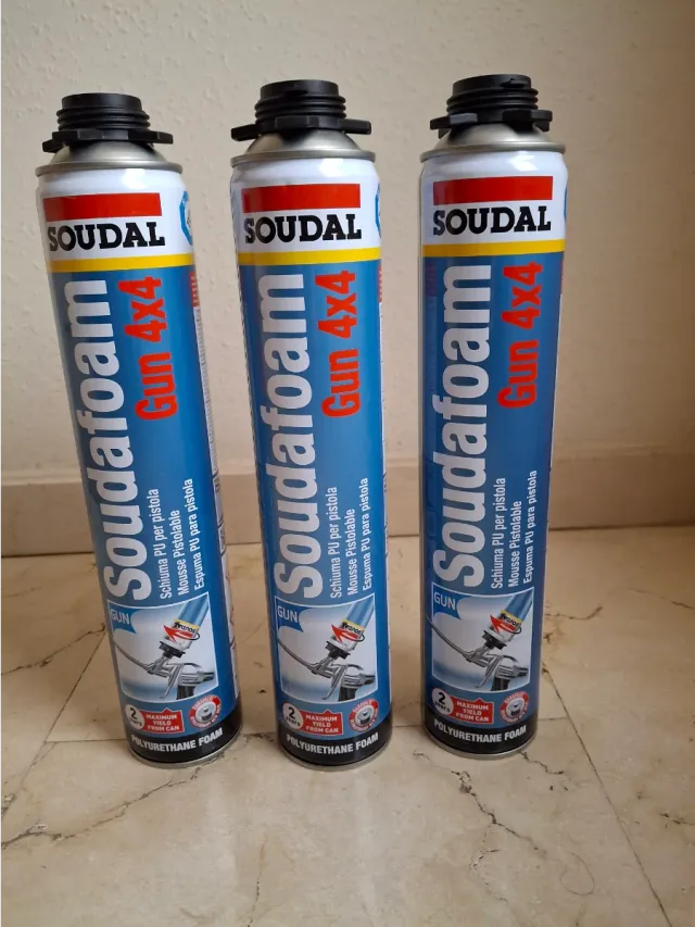 Espuma Poliuretano Soudal Gun 4x4 (3 uds)