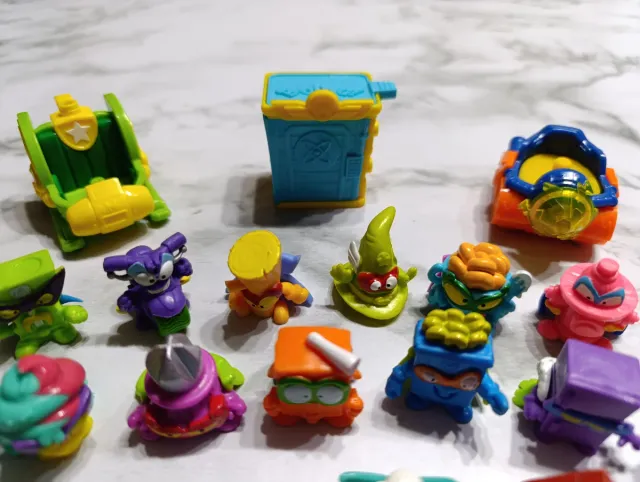 Lote Superthings Figuras Coleccionables.