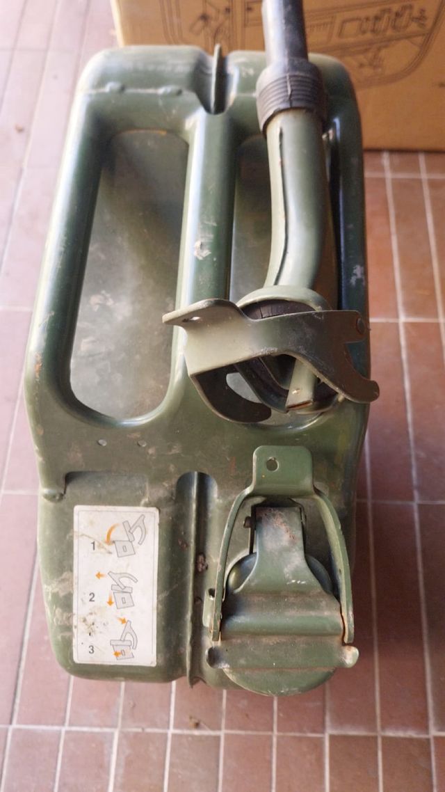 Tanica gasolio vintage