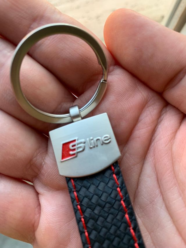 Portachiavi AUDI Sline in pelle 2025