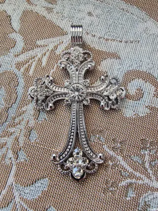 Cruz barroca plateada grande