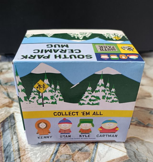 Xícara de South Park com seus personagens (nova)