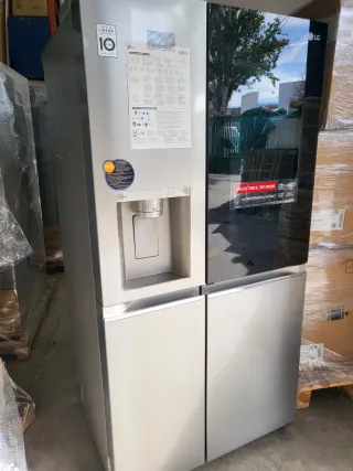 Nevera LG Door-in-Door Americana