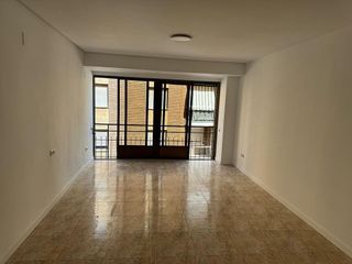 Piso en venta en Zona Piscinas en Burriana