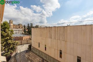 Piso en venta en Centro - Sagrario en Granada
