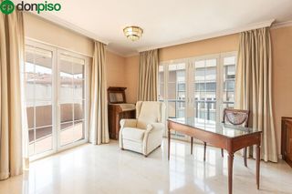 Piso en venta en Centro - Sagrario en Granada