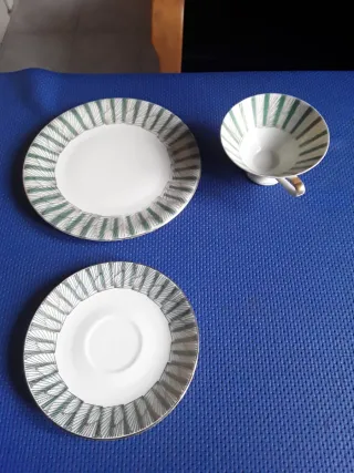 Tazza da Tè in porcellana con due piattini Vuokko