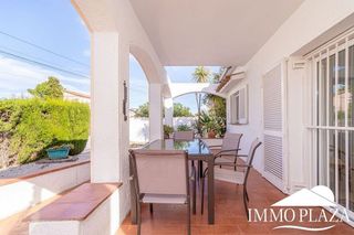 Chalet en venta en Empuriabrava en Castelló d´Empúries