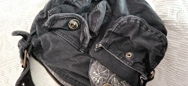 Bolso Negro Stradivarius Y2K