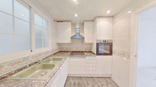 Piso en venta en Can Serra en Hospitalet de Llobregat, L´