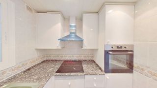 Piso en venta en Can Serra en Hospitalet de Llobregat, L´