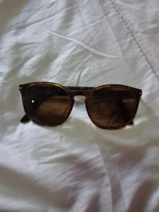 Gafas de sol Ray-Ban Aviator 10 € cada una