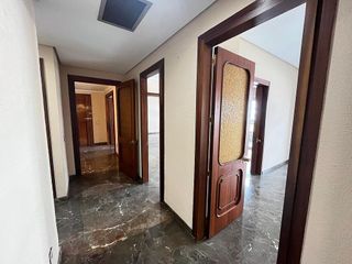 Piso en venta en Los Remedios en Sevilla