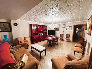 Piso en venta en El Castell en Burjassot