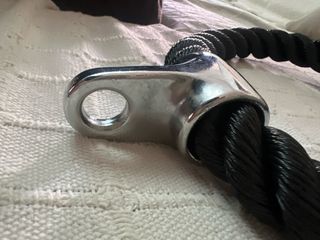 Cuerda Tríceps Negra con Agarre Cromado