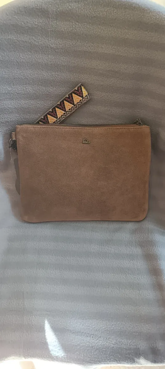 Bolso y pañuelo marrón multicolor