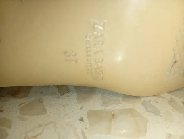 Botas de tacón rojas