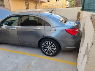 Chrysler 200 3.6 Gasolina anio 2013