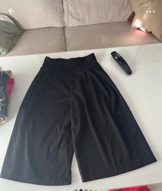Bermudas negras