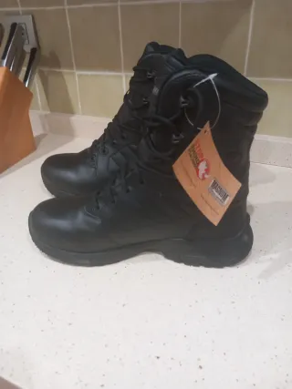 Botas Magnum Negras