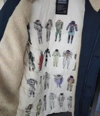 Giubbotto bimbo con stampa astronauti