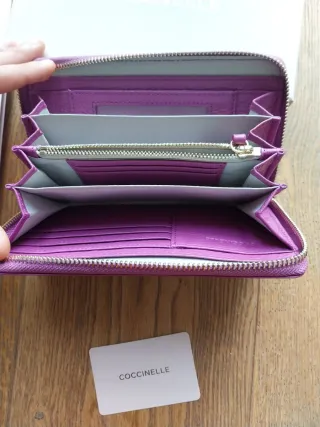 Portafoglio Coccinelle viola