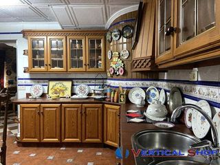 Chalet en venta en Caudete