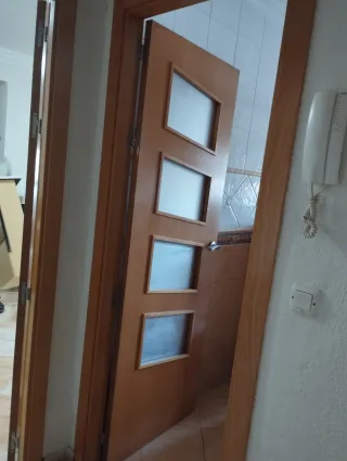 Puertas de madera con cristales Precio negociable