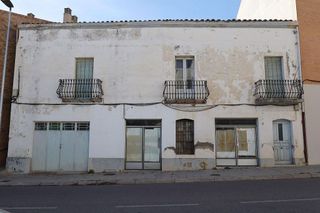 Chalet en venta en Alcañiz