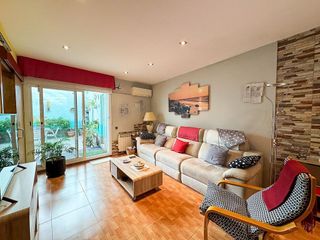 Casa adosada en venta en Sentmenat