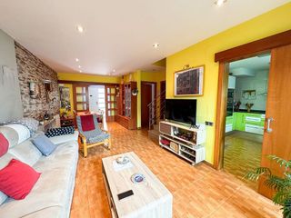 Casa adosada en venta en Sentmenat