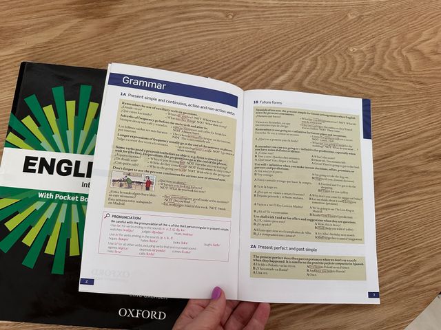 ENGLISH FILE INTERMEDIATE 3 ED STUDENT´S BOOK