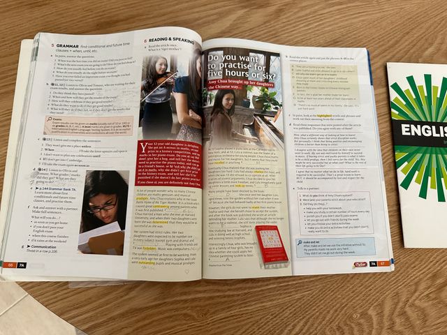 ENGLISH FILE INTERMEDIATE 3 ED STUDENT´S BOOK