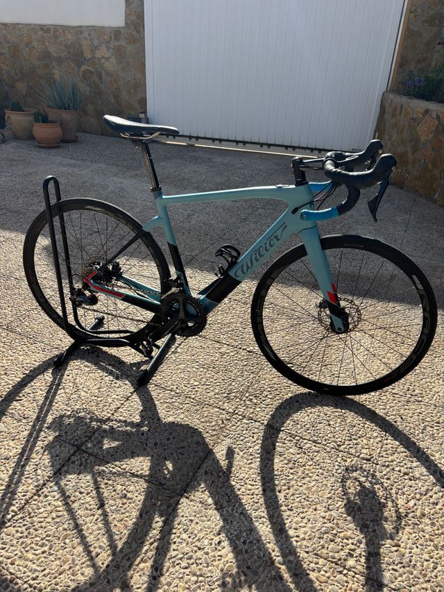 Bicicleta carretera eléctrica Wilier Cento 1 H