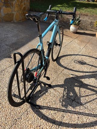 Bicicleta carretera eléctrica Wilier Cento 1 H