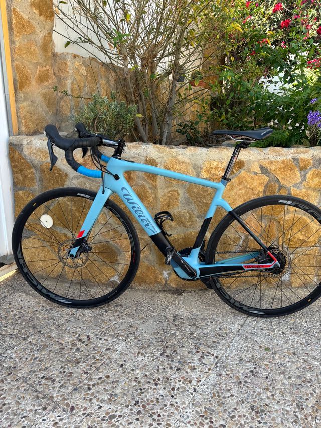 Bicicleta carretera eléctrica Wilier Cento 1 H