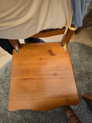 Mesa extensible madera + cristal +4 sillas(regalo)